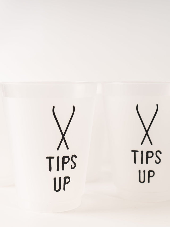 Tips Up Frosted Cup Set