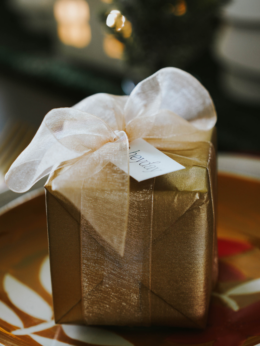 Holiday Gift Wrap Ideas - Day 3: Gold –