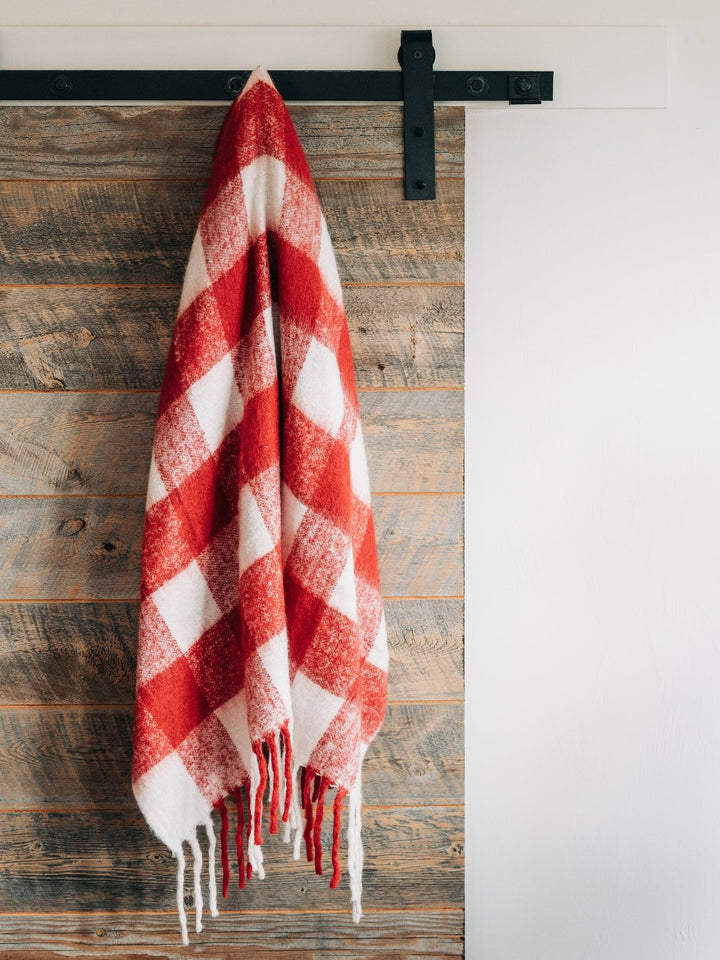 Red & White Plaid Throw