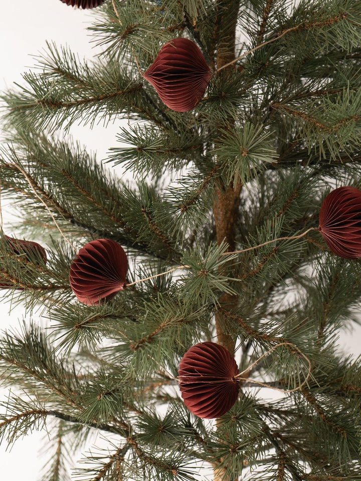 Merlot Honeycomb Finial Garland