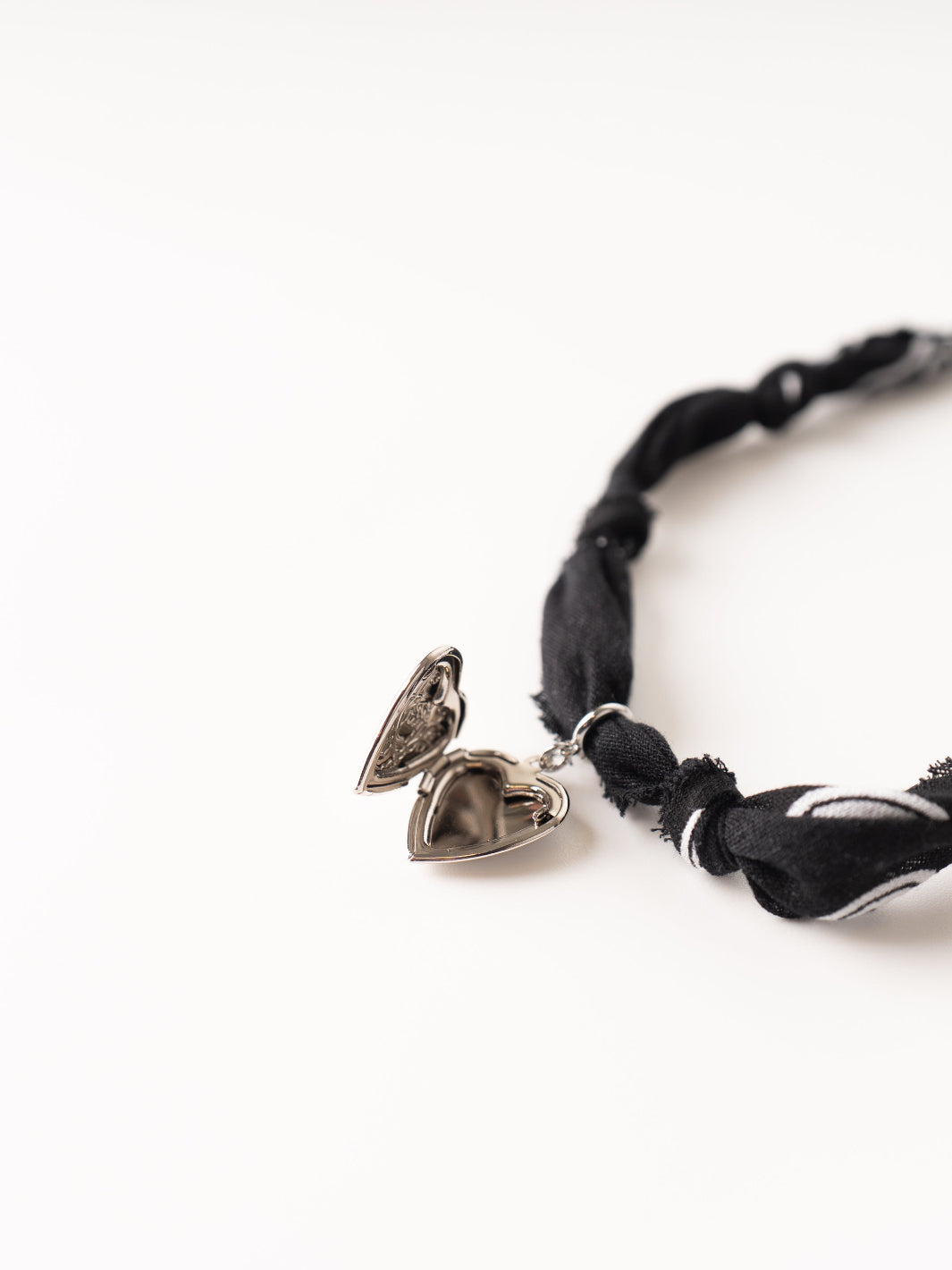 Black Silver Heart Bandana Necklace