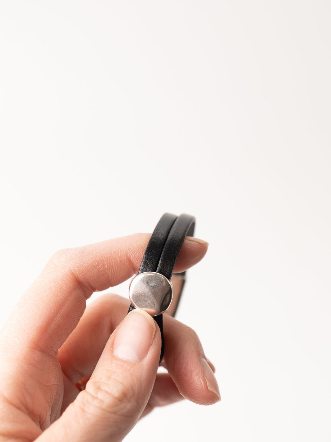 Black Hammered Round Cuff Bracelet - Heyday