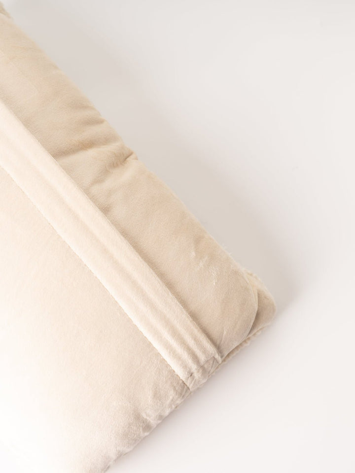 Black Lab Christmas Hook Pillow - Heyday