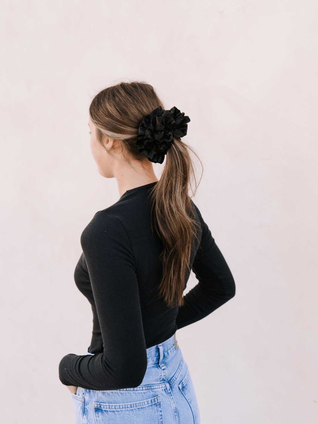 Black Ruffle Scrunchie - Heyday