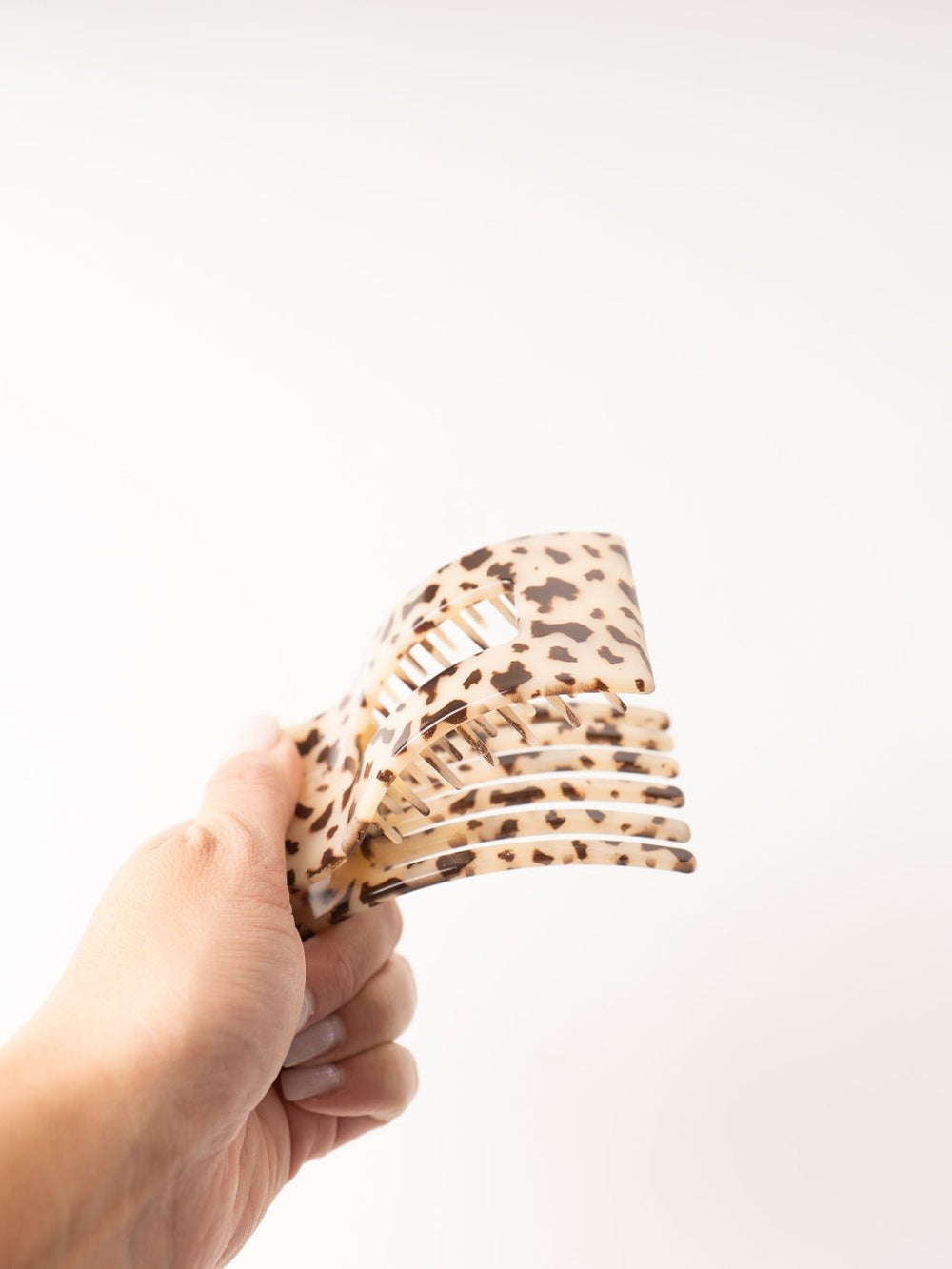 Blonde Tortoise Large Rectangle Flat Hair Clip - Heyday
