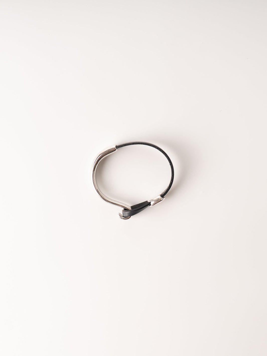 Charcoal Hammered Round Cuff Bracelet - Heyday