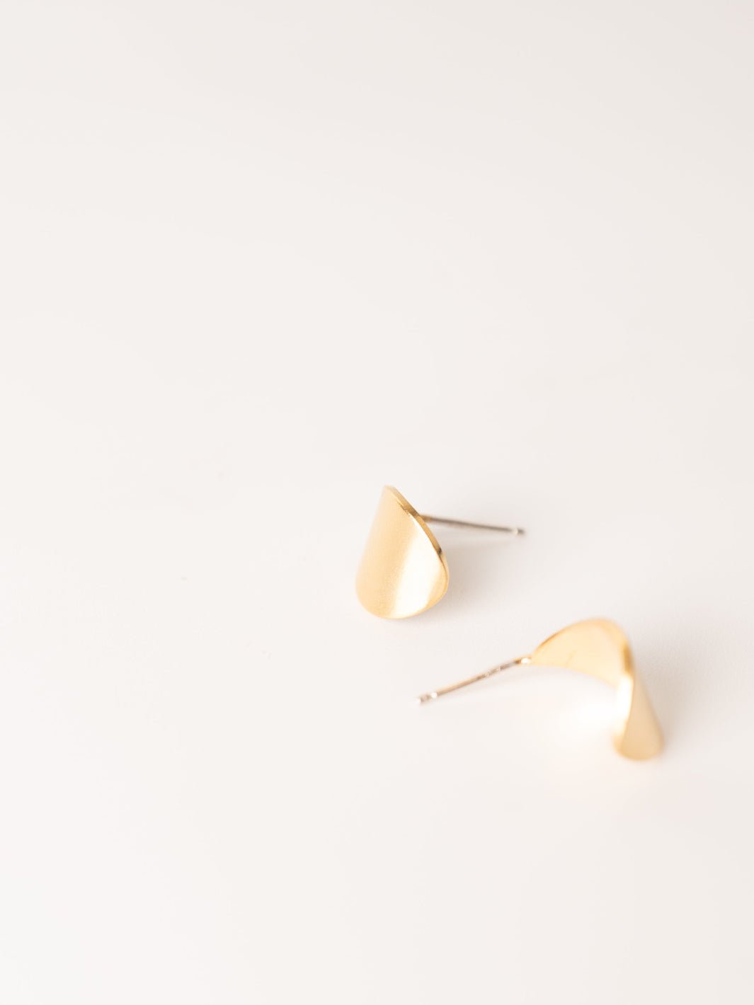 Lotus Gold Stud Earrings - Heyday