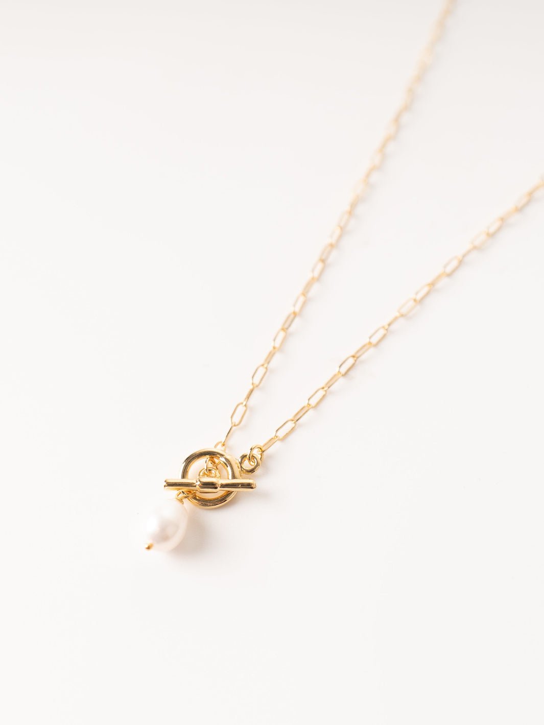 Pearl Necklace with Toggle Clasp - Heyday