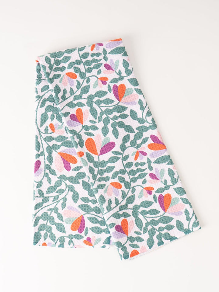 Spring Wavy Leaves Microfiber Tea Towel - Heyday