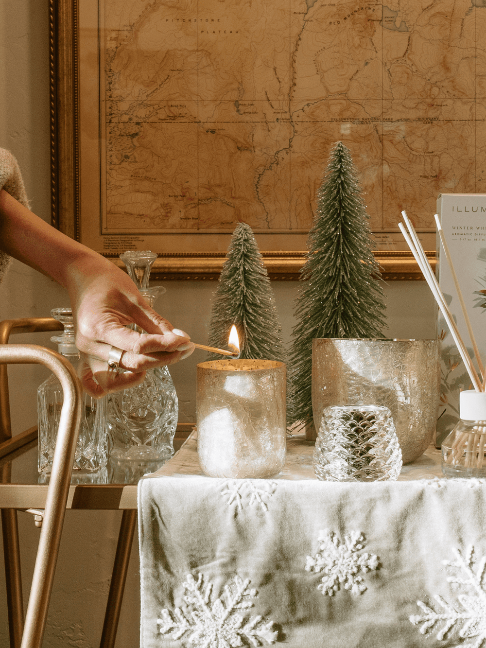 Winter White Crackled Glass Candle - Heyday
